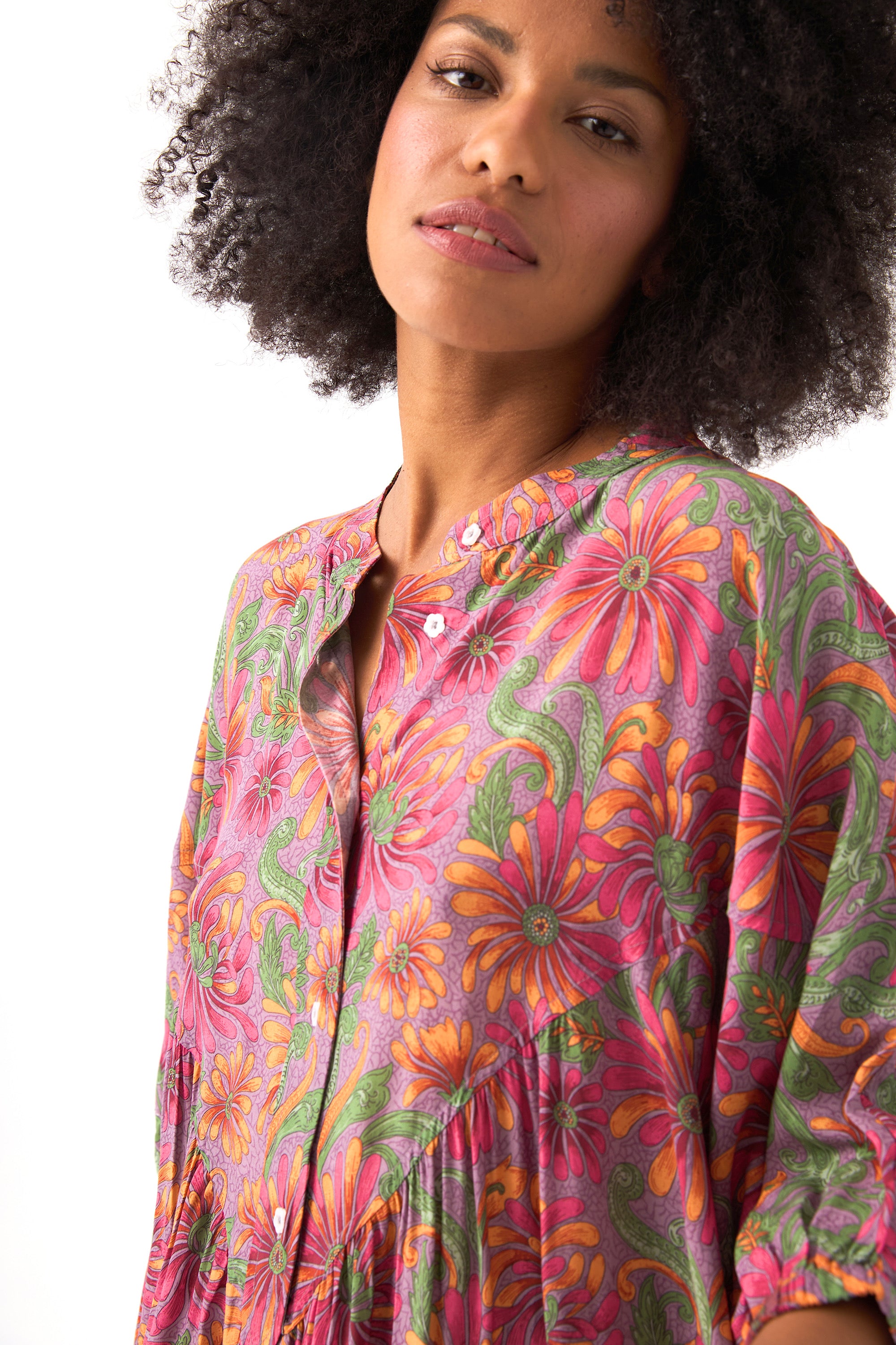 Chicosoleil Agathe robe courte satin viscose fleurie