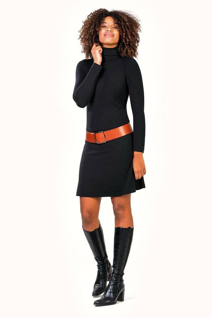 Thelma & Rose Magda robe courte col roulé noire 36