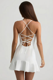 Oh Polly Daria 13772 robe mini blanche plissée dos lacé