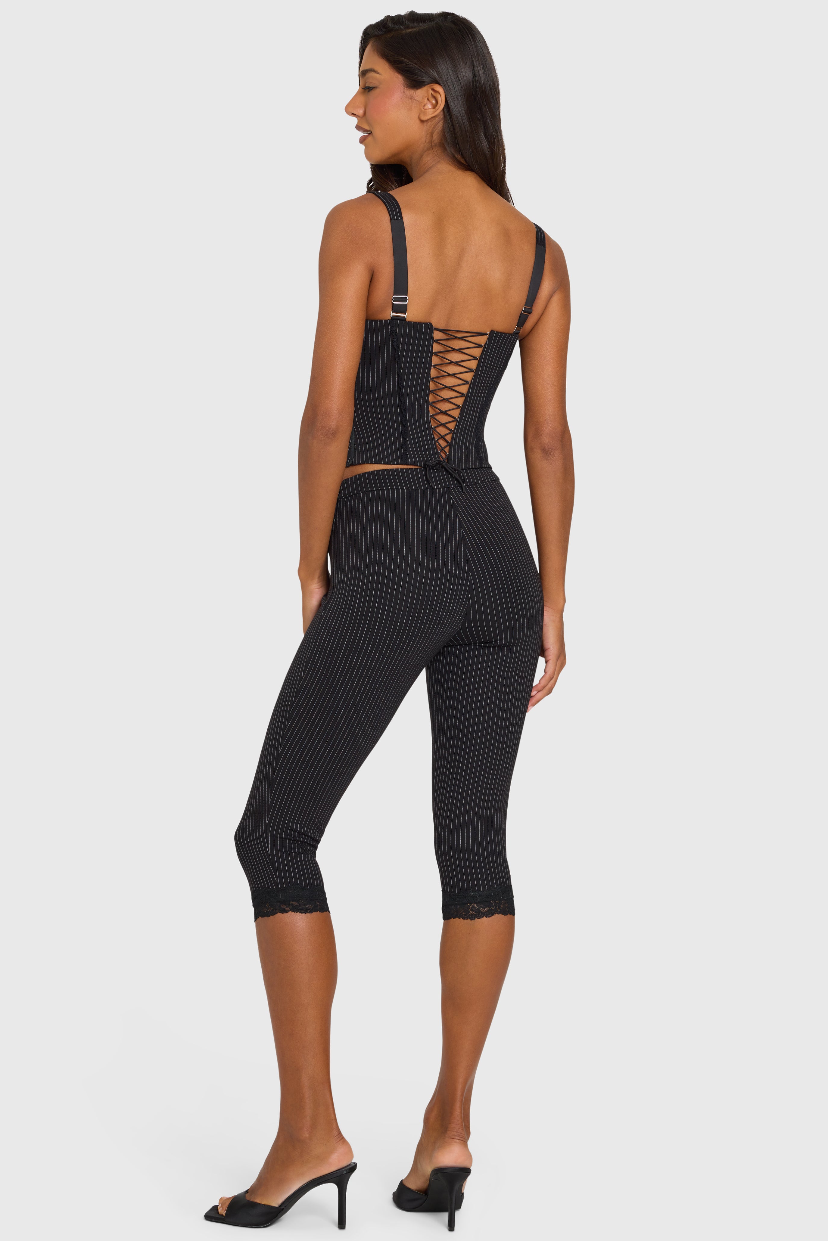 Oh Polly Amren legging capri ponte noir rayé dentelle