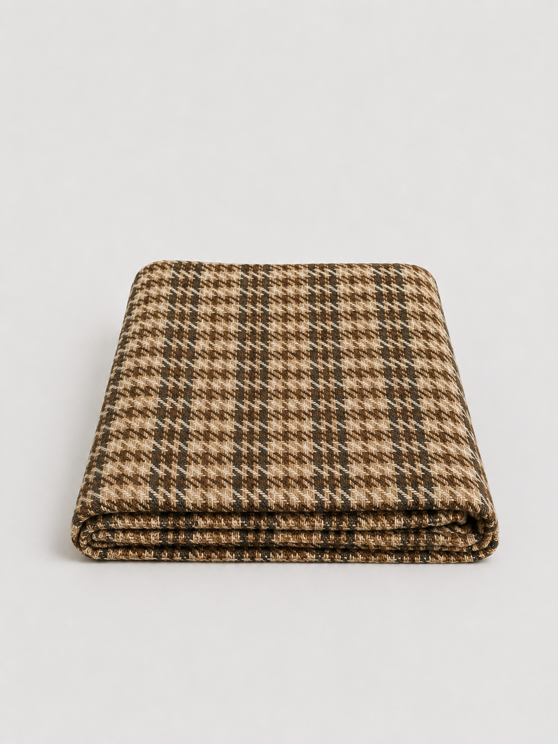 The Ethiquette Bed runner in Villeroy chemin de lit tweed