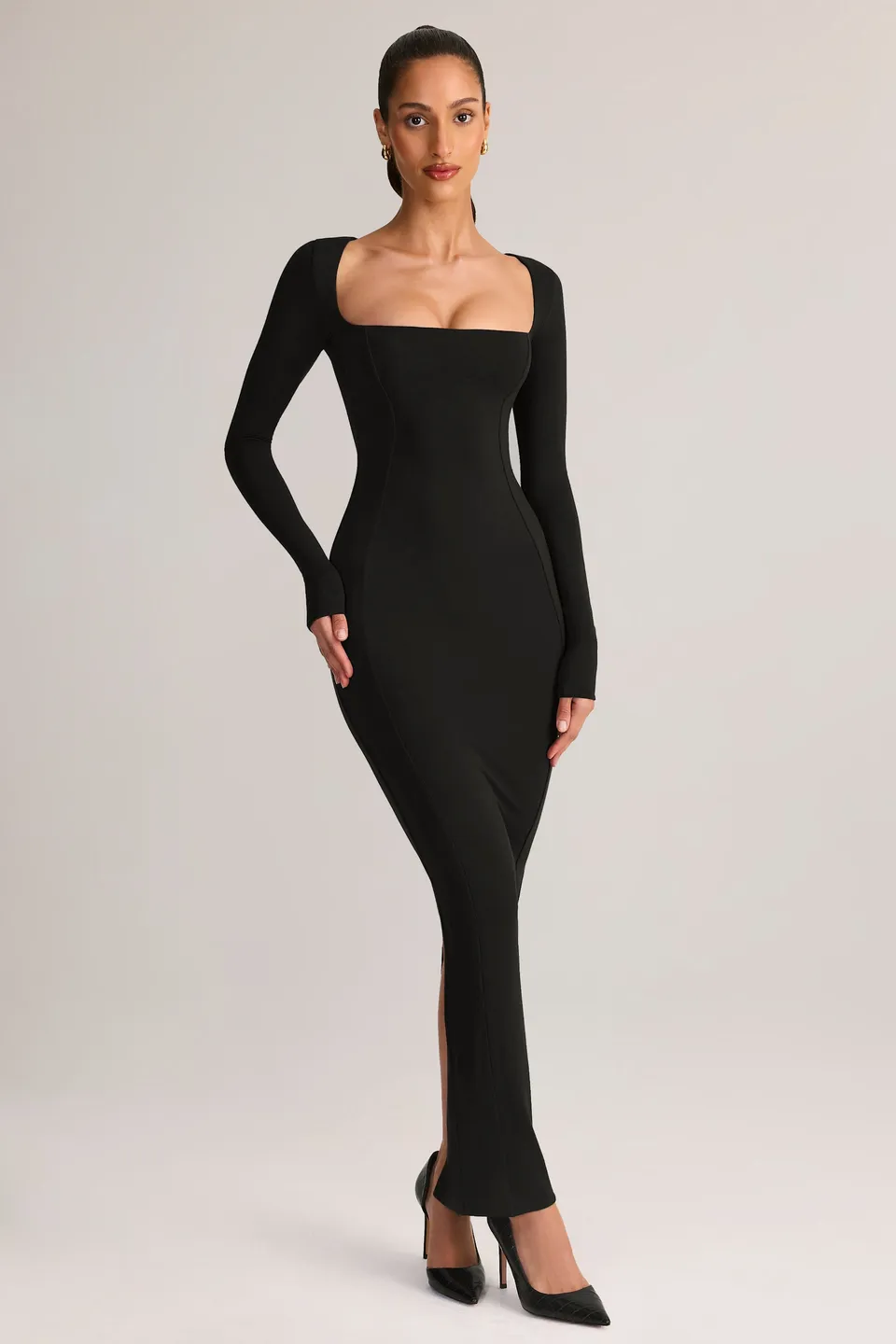 Oh Polly Lux robe longue noire col carré moulante
