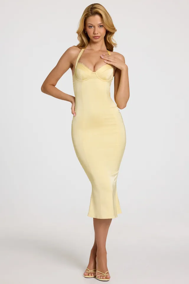 Oh Polly Elyra robe midaxi jaune beurre satin