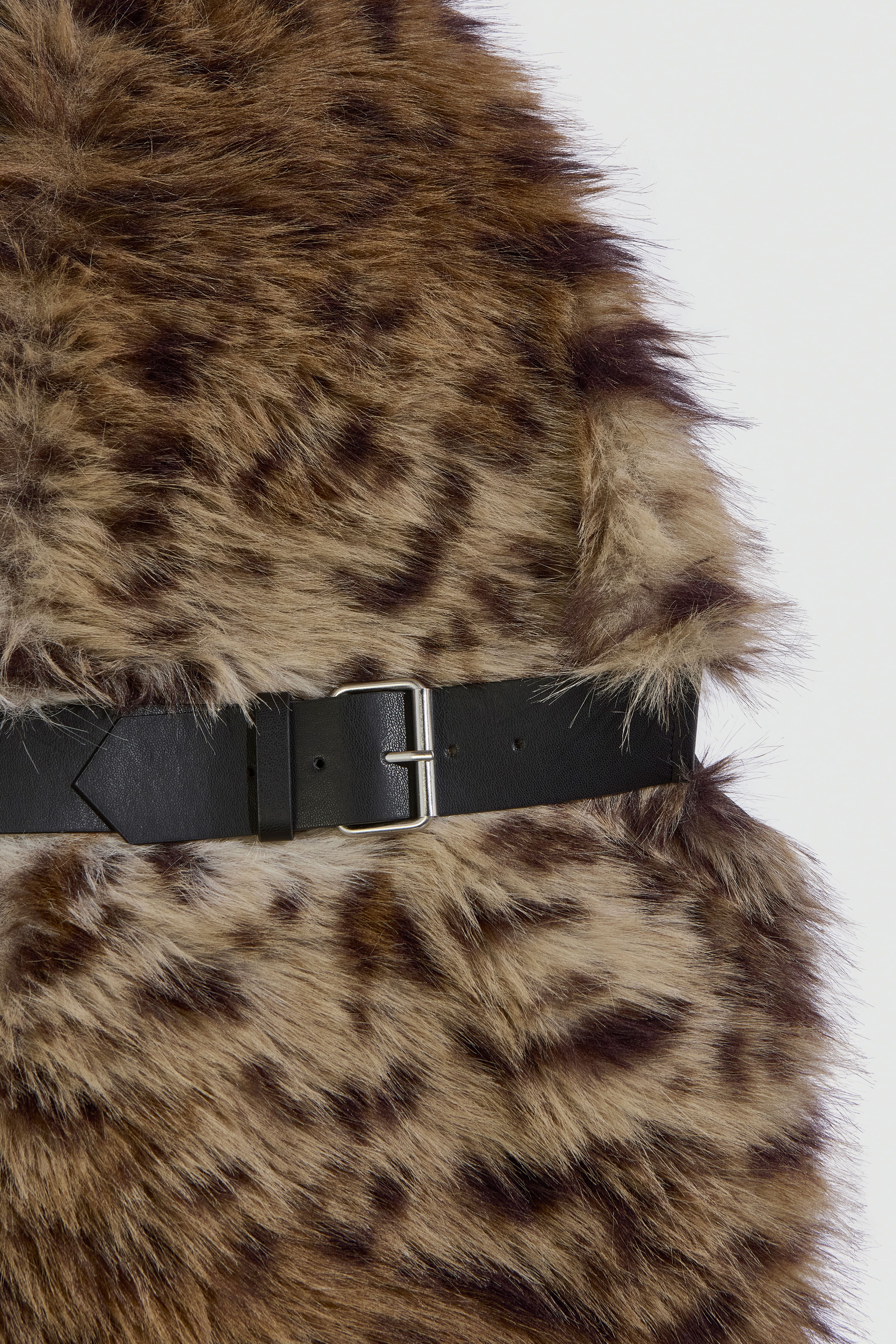 Liviana Conti Solange col fausse fourrure lynx sangle