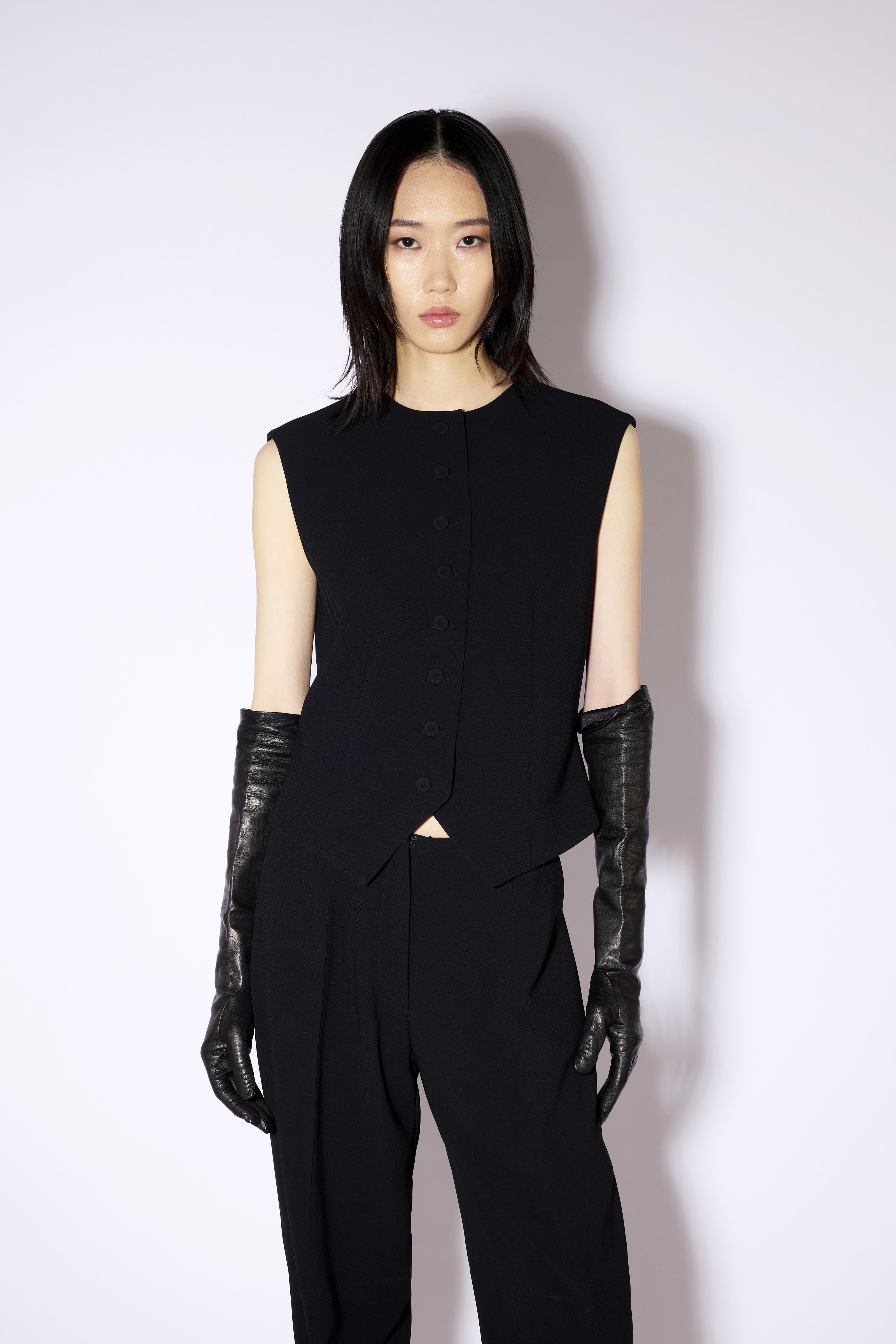 Liviana Conti Bart gilet tailleur noir crêpe taille 40