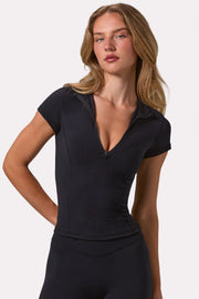 Oh Polly Bo+Tee top noir quarter-zip manches courtes