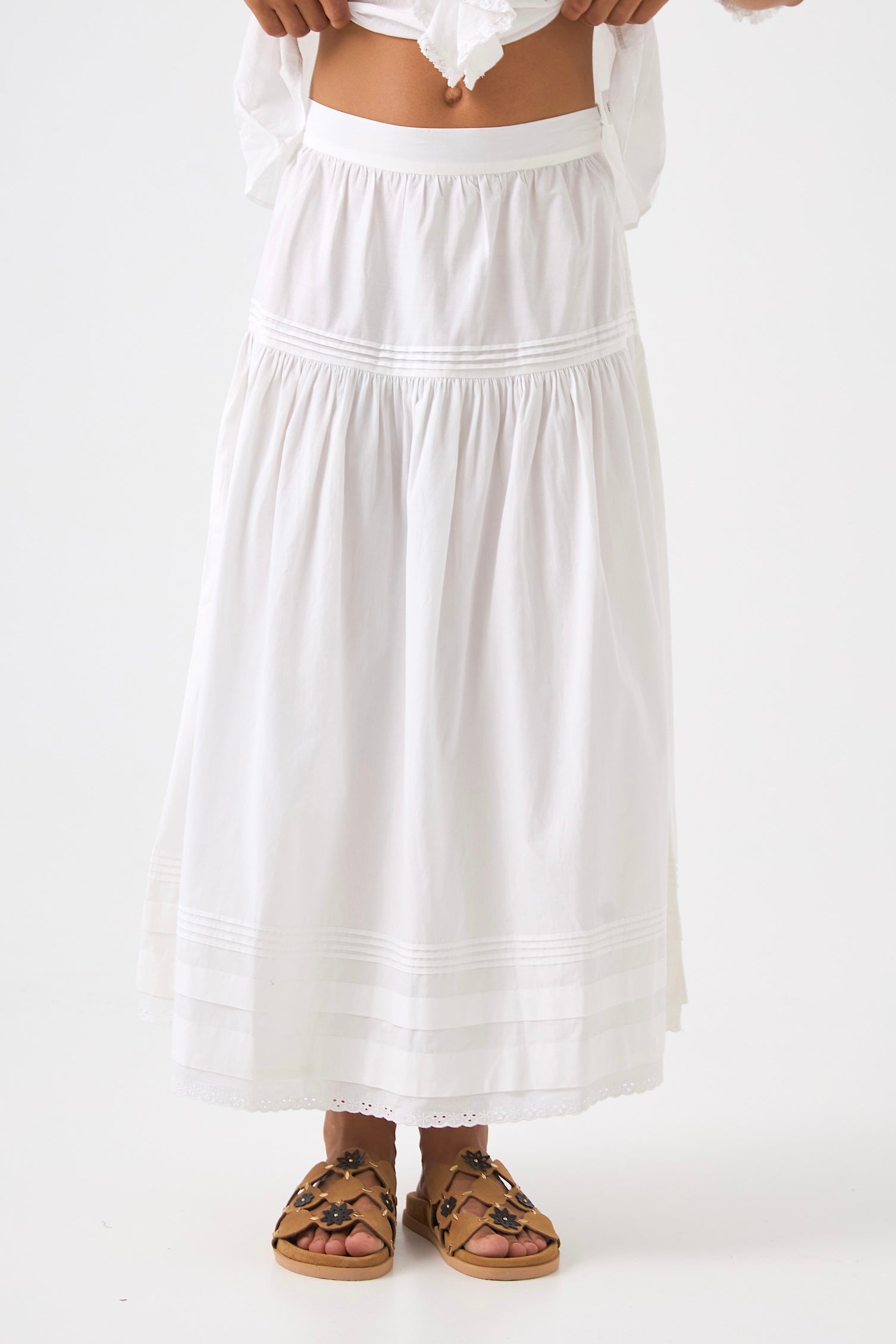 Chicosoleil Shelley jupe midi trapèze blanche coton