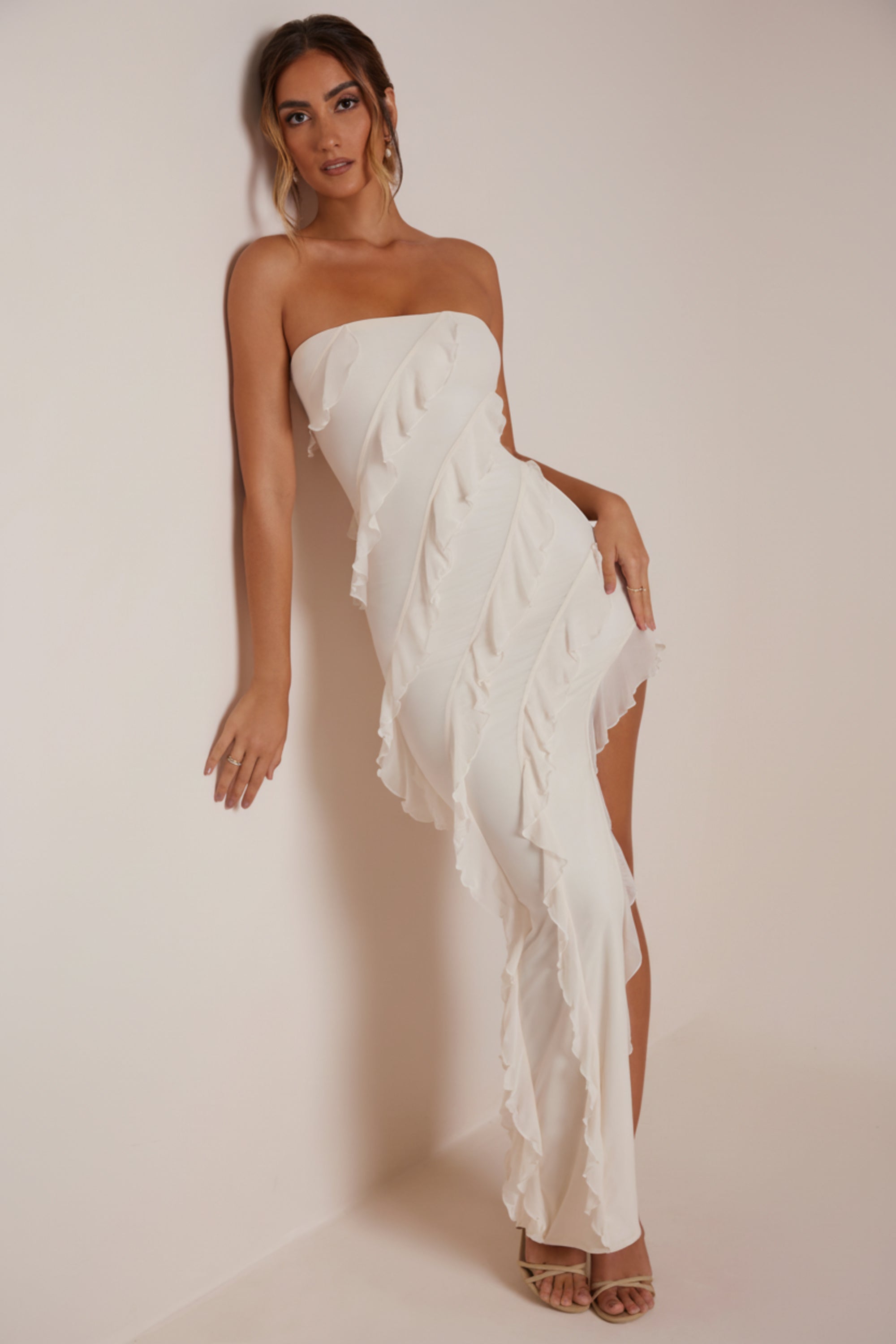 Oh Polly Nevali 5634 robe maxi ivoire volants