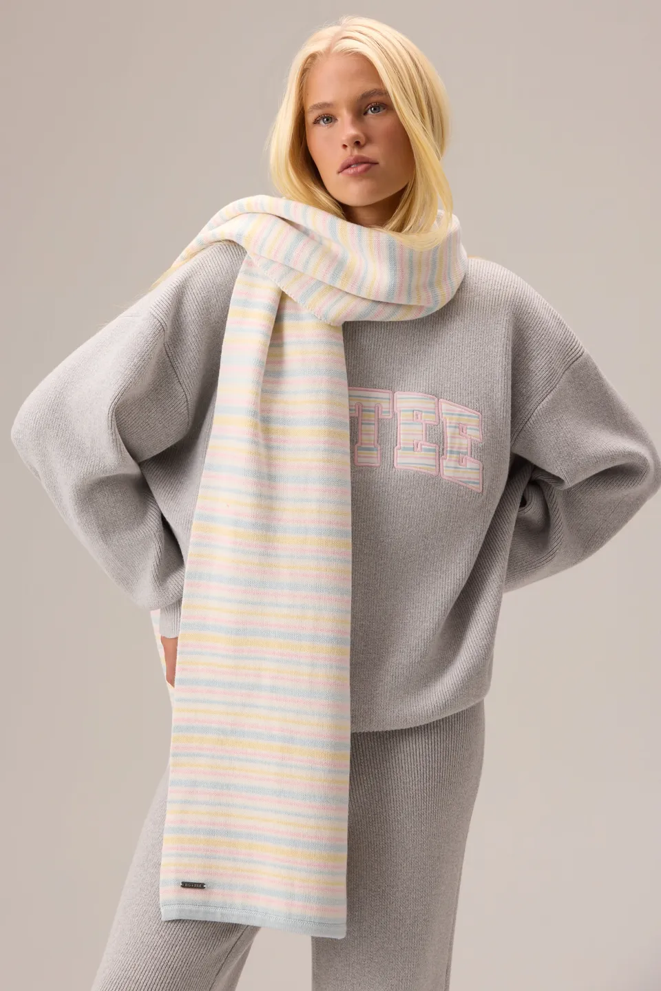 Oh Polly Bo+Tee Ribbed Knit écharpe oversize rayée