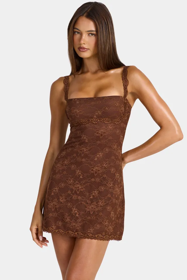 Oh Polly Annisa robe mini dentelle marron cocoa stretch