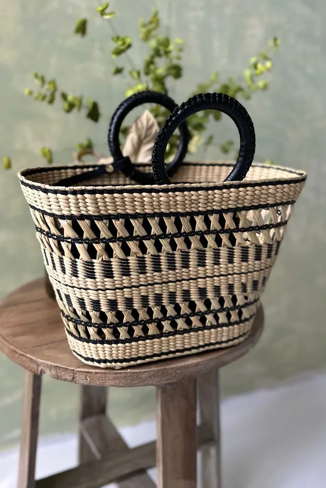 Chicosoleil Leather panier osier cuir noir pochette