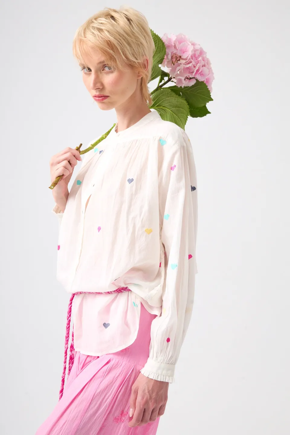 Chicosoleil Karl top brodé off white cœurs coton
