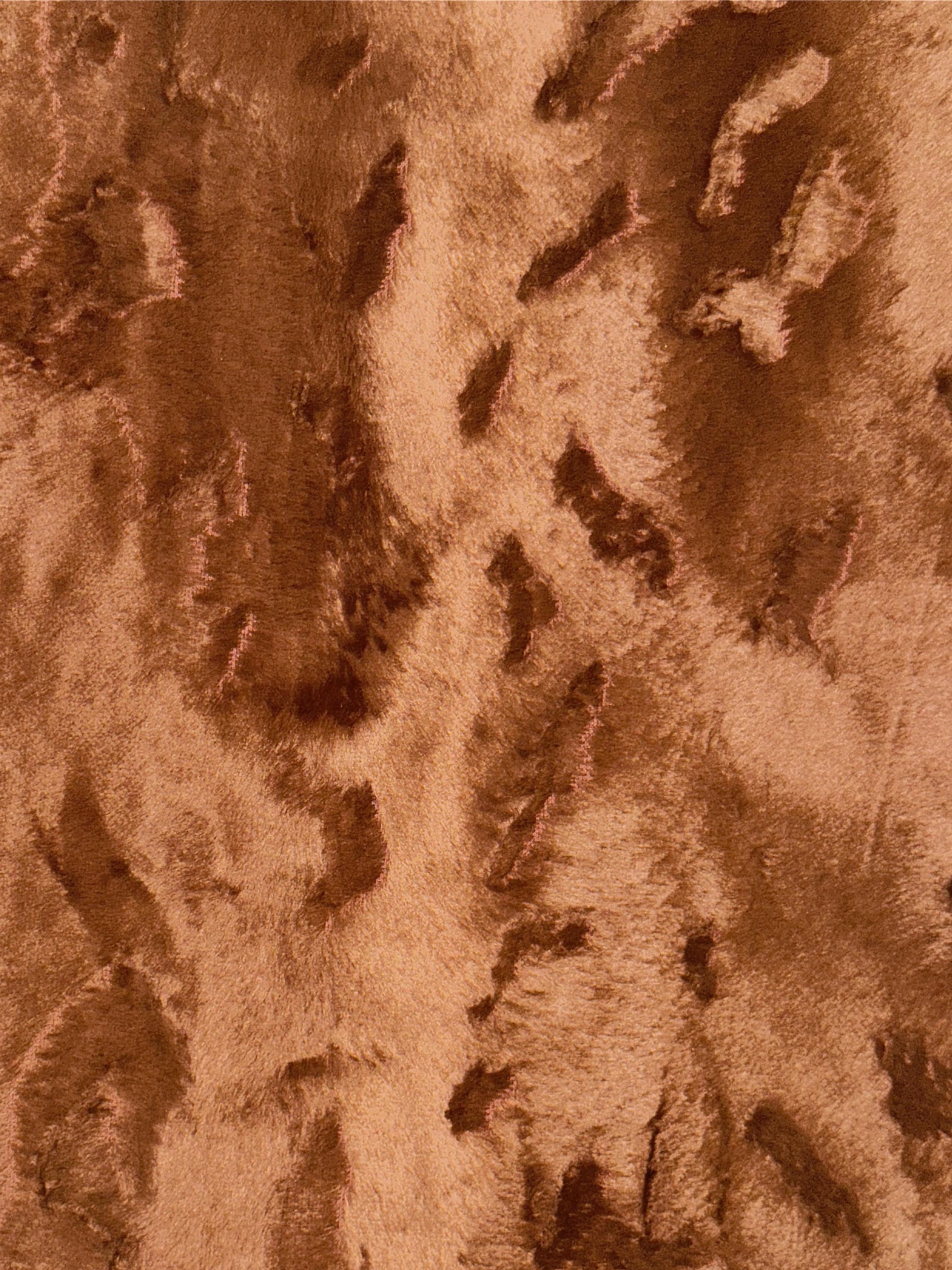 The Ethiquette Galant cape longue fausse fourrure camel