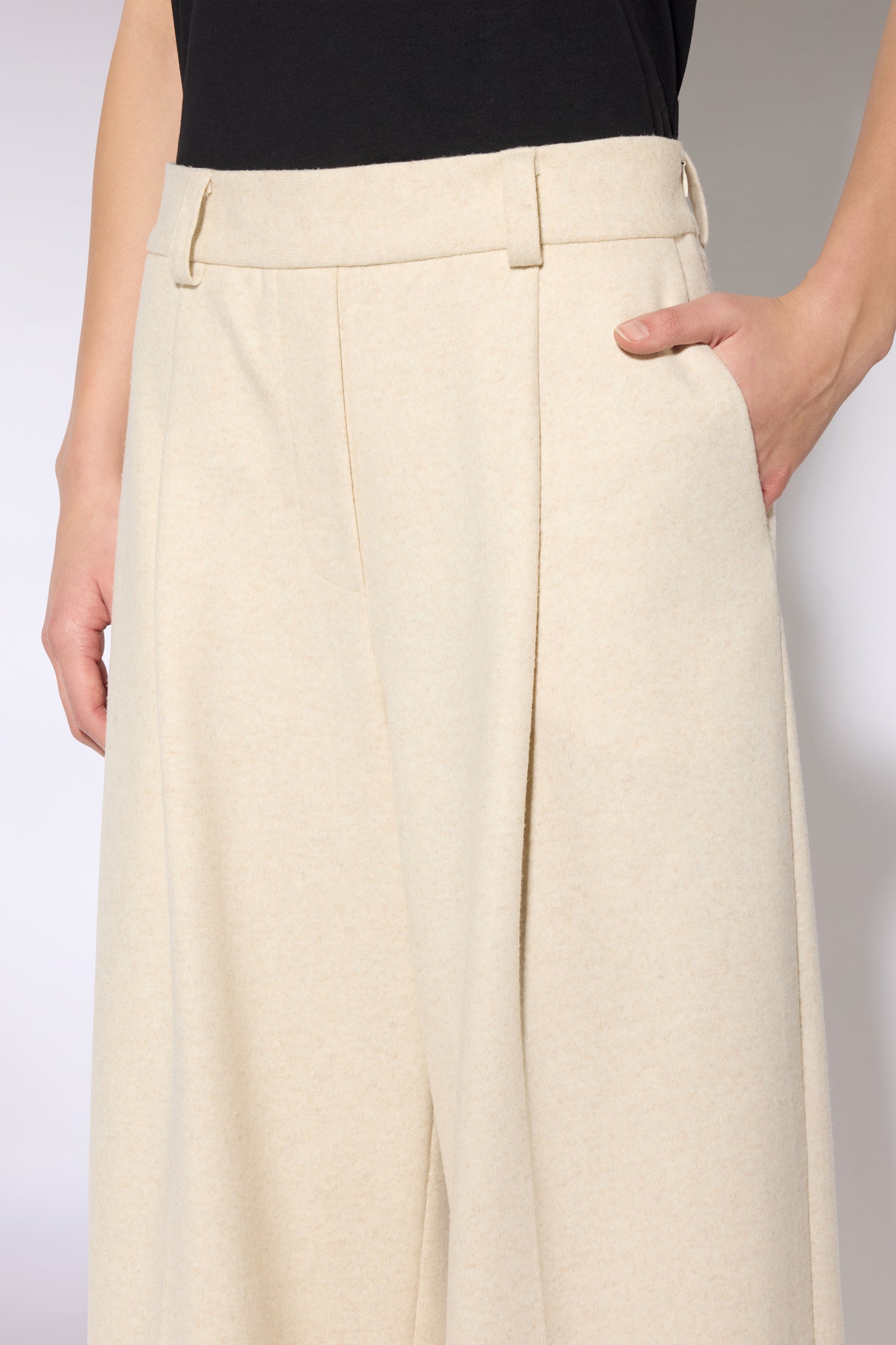 Liviana Conti Basil pantalon beige taille 38-48