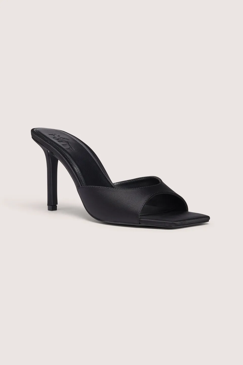 Oh Polly Gallie mules satin noires talon 8 cm