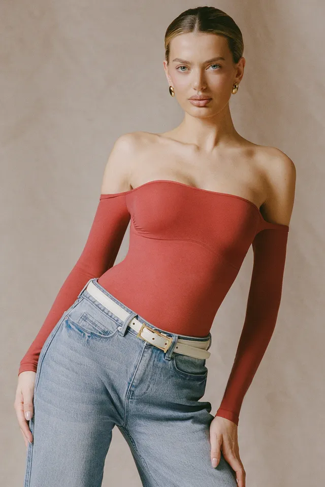 Oh Polly Bodysuits 12954 body rouge brique épaules nues