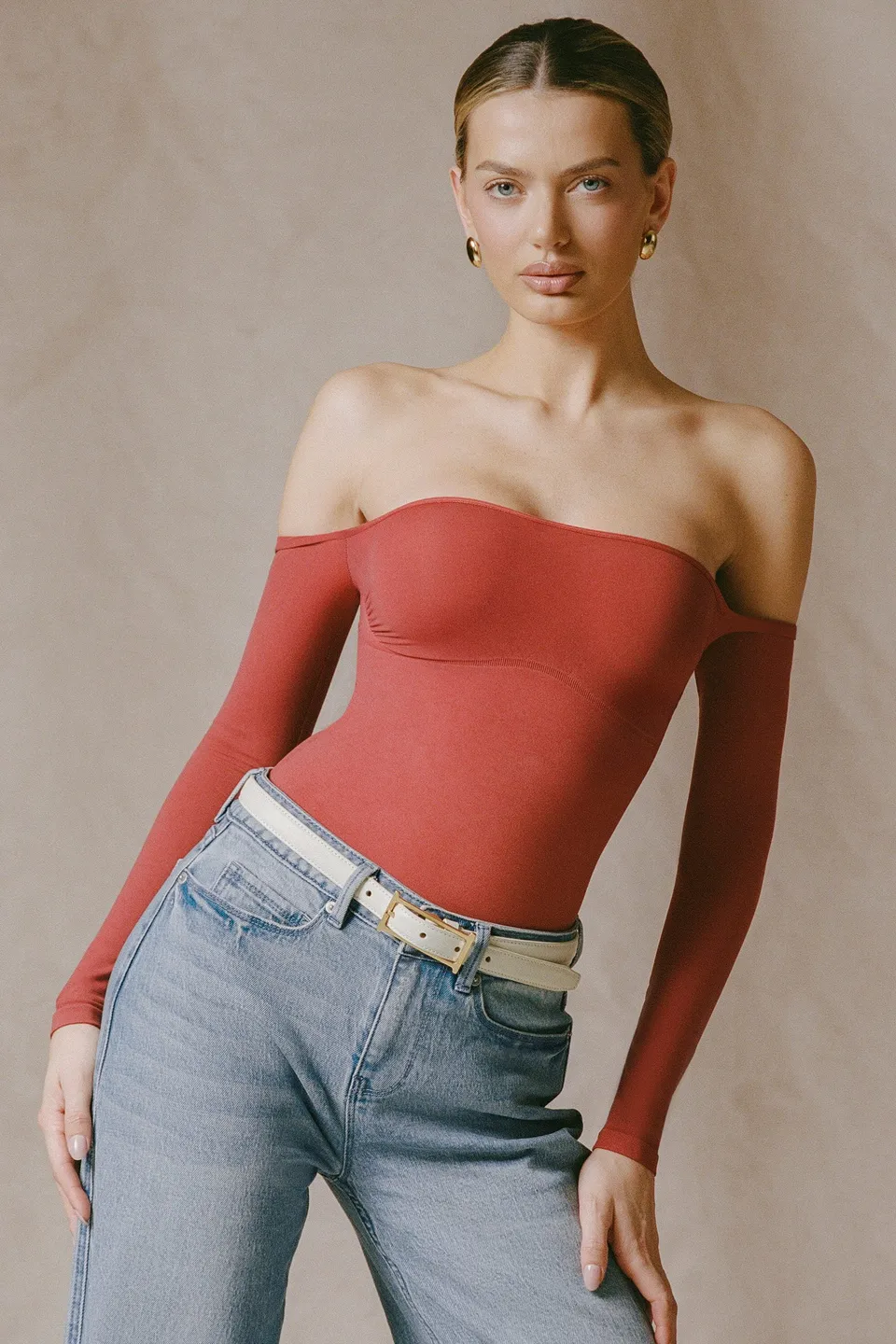 Oh Polly Bodysuits 12954 body rouge brique épaules nues