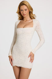 Oh Polly Darla 15400 mini robe dentelle blanche manches longues