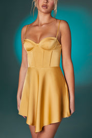 Oh Polly Tinsley Robe Dorée Satin Corset Asymétrique