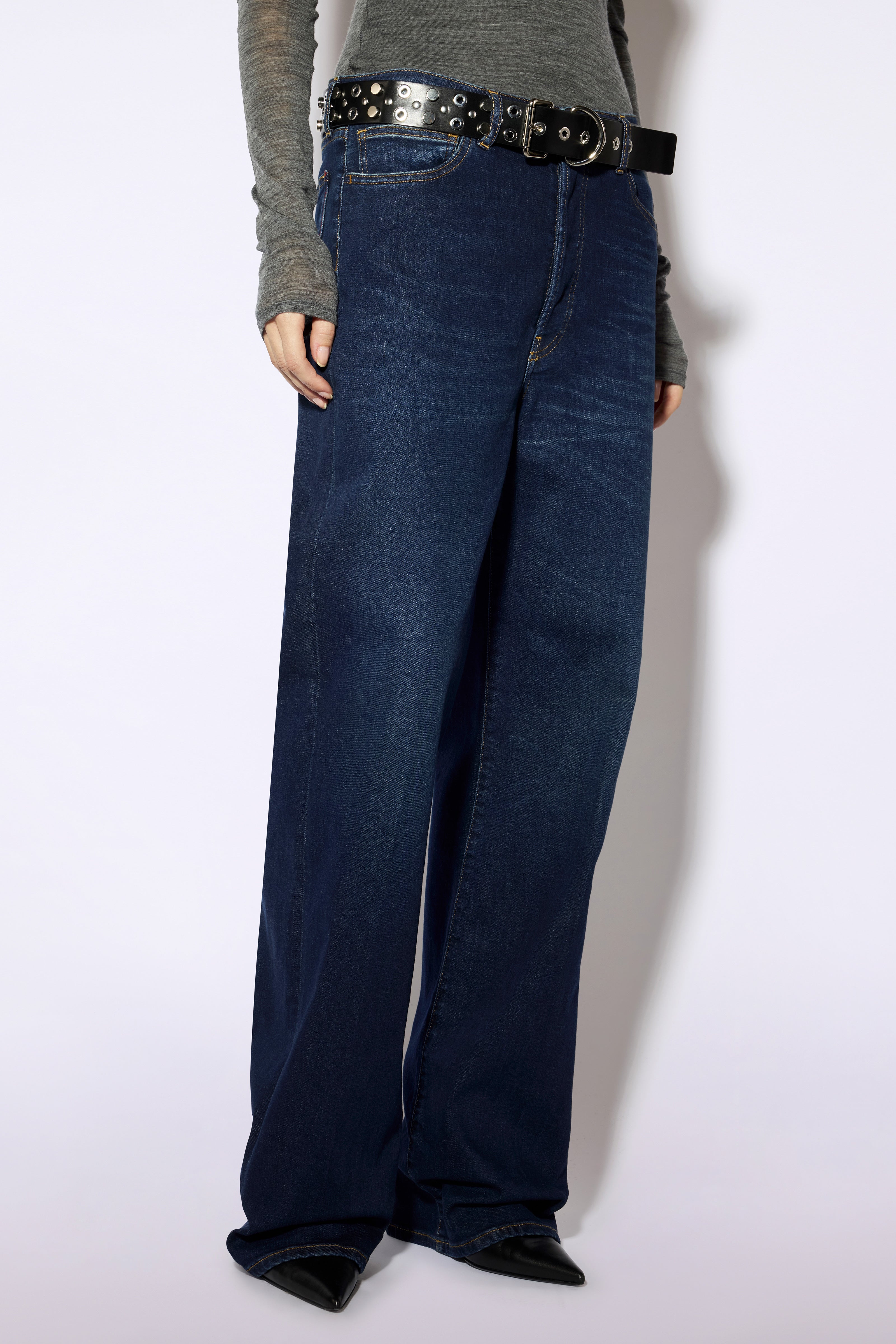 Liviana Conti Joshua jean droit comfort denim délavage moyen