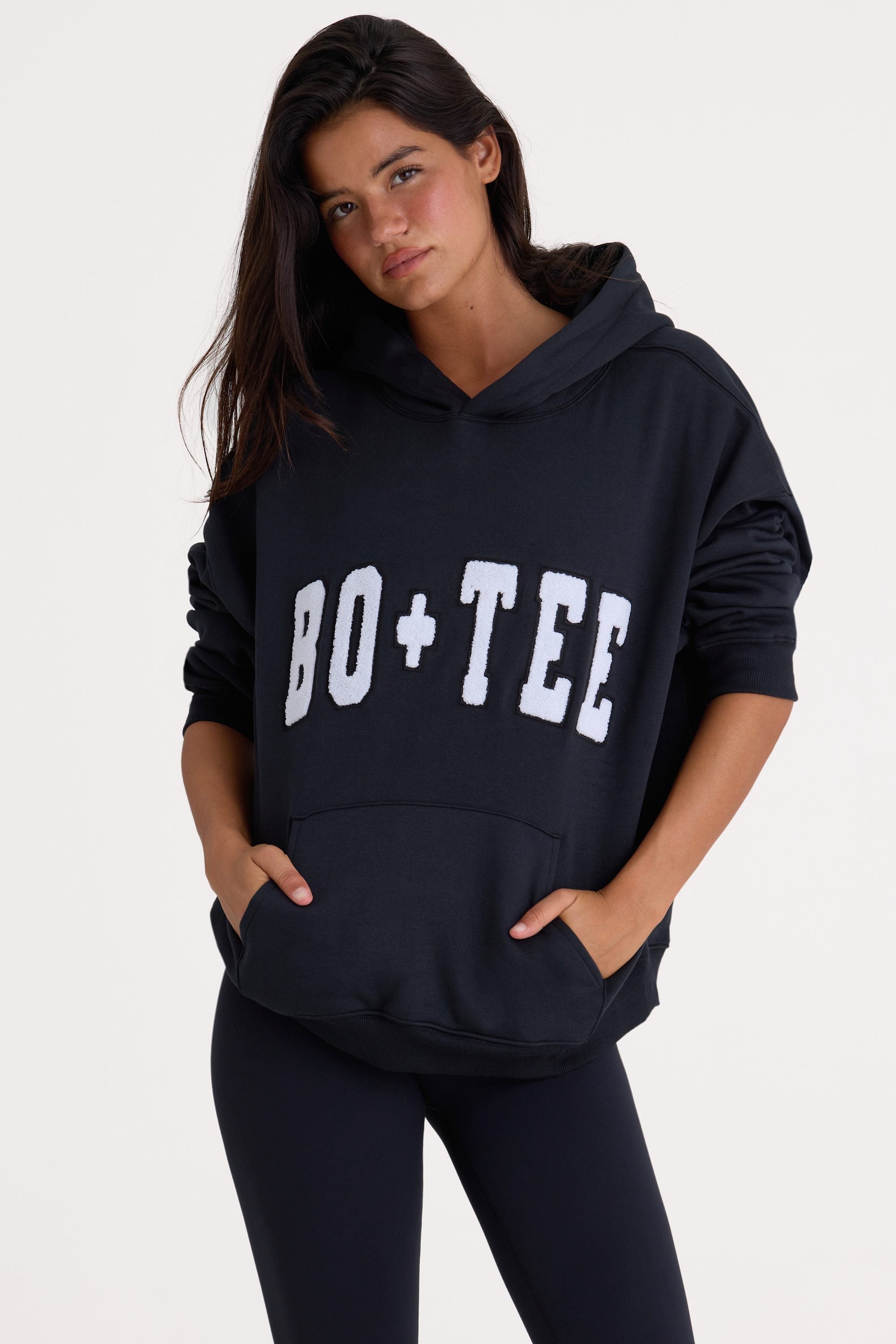 Oh Polly Knitwear BT0493 sweat à capuche noir coupe oversize