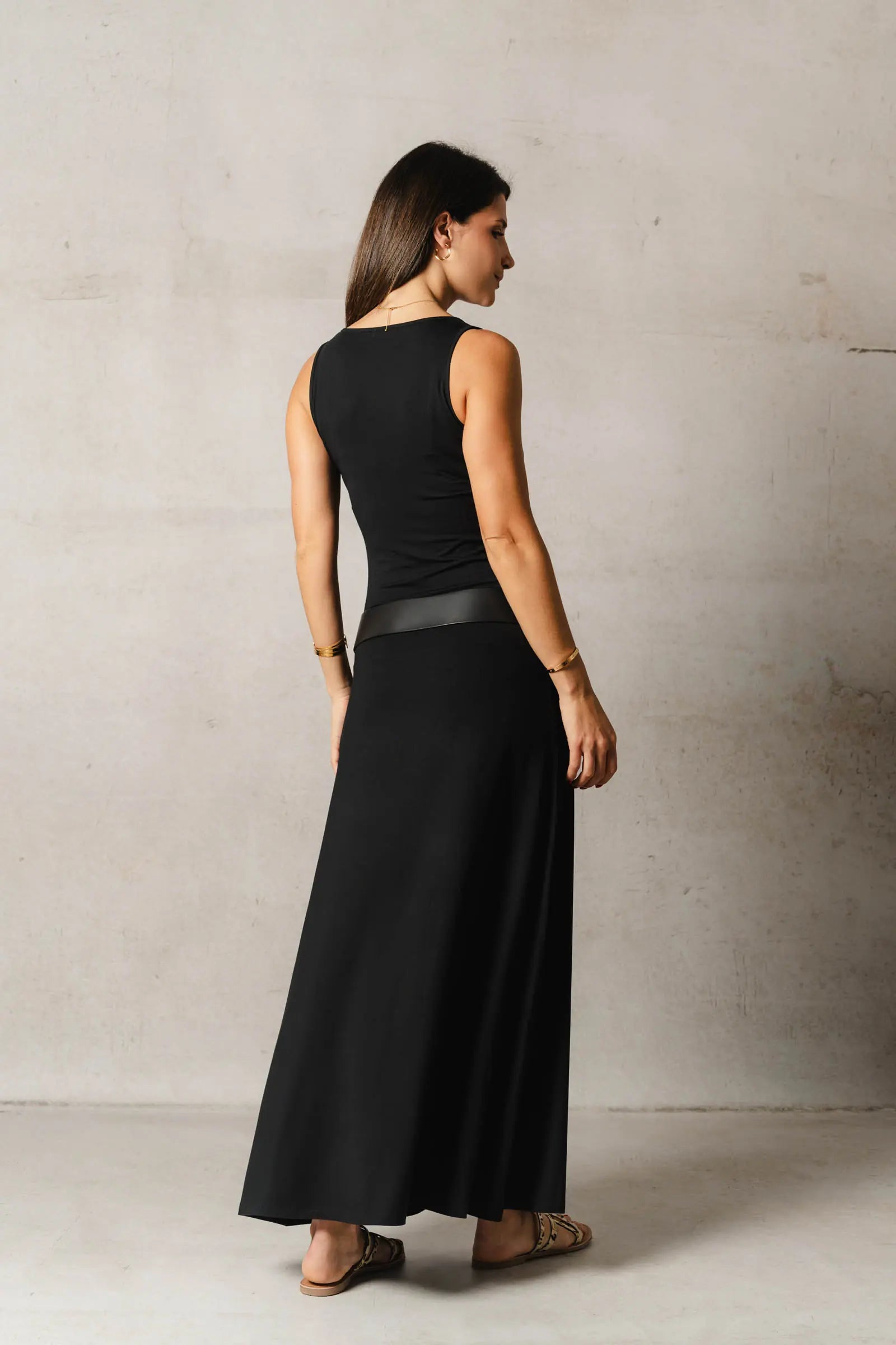 Thelma & Rose Lyane robe longue col V noire 36