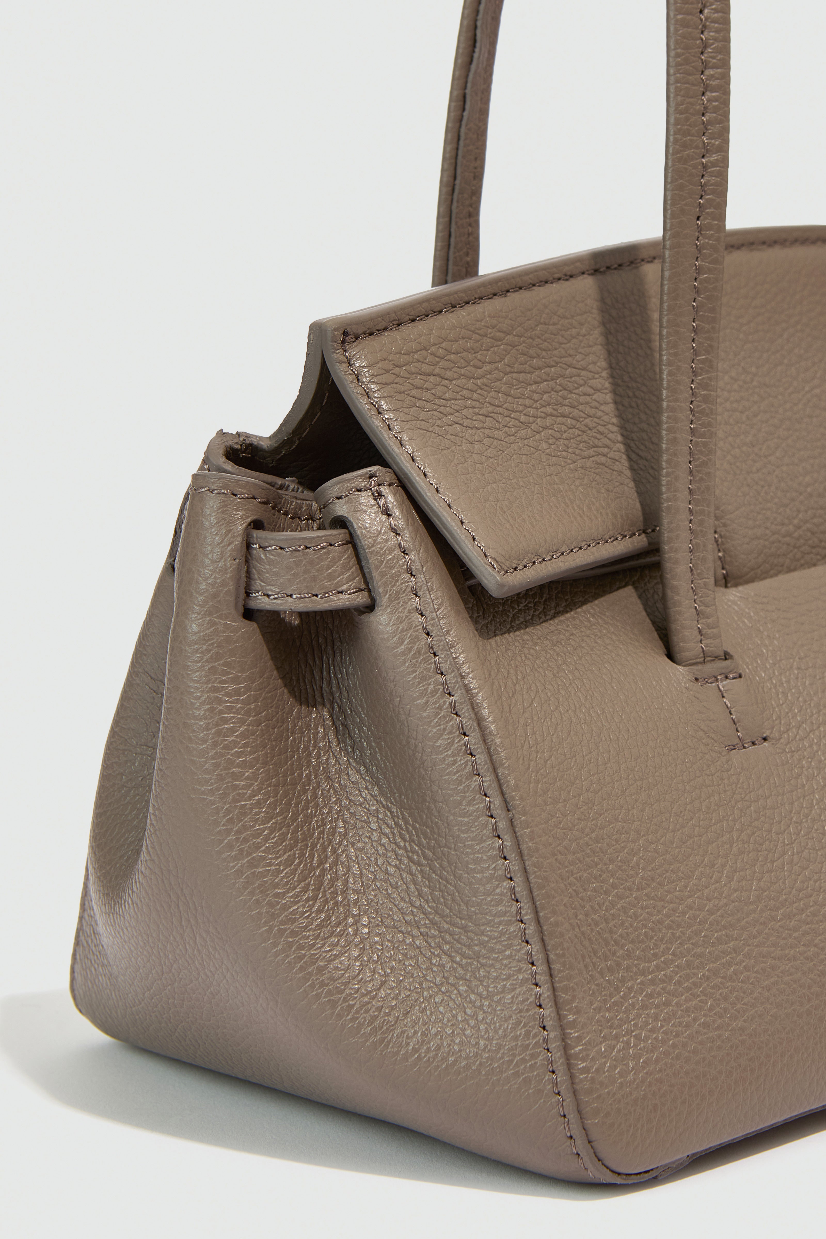Liviana Conti Aida sac marron cuir grainé
