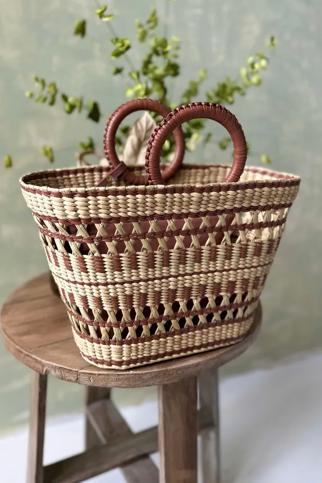Chicosoleil Leather panier marron osier cuir