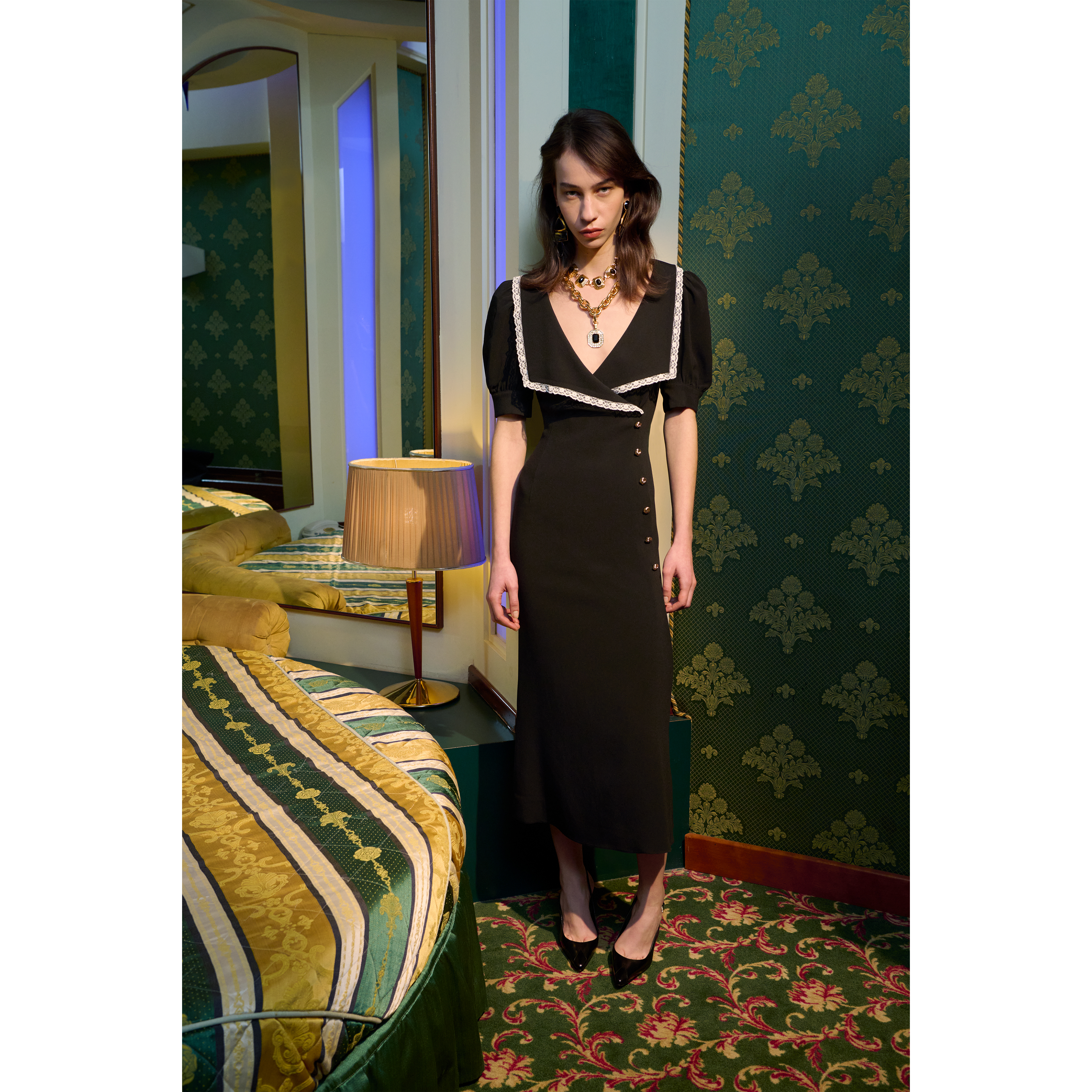 Alessandra Rich Collier métal noir-or cristaux taille unique