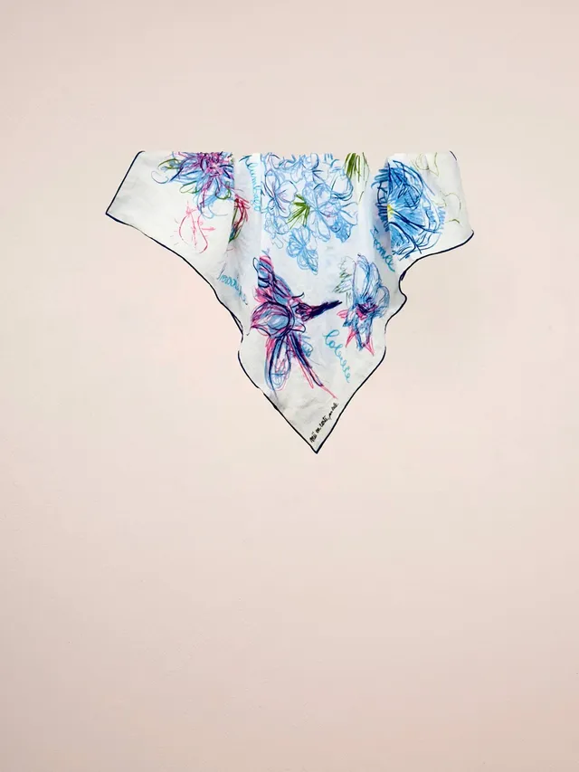 Mii Mii en carte postale Carré Fleurs Bleues foulard Cyclades