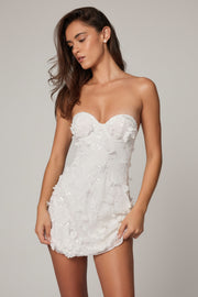 Oh Polly Embellished Edita robe mini blanche sequins fleurs