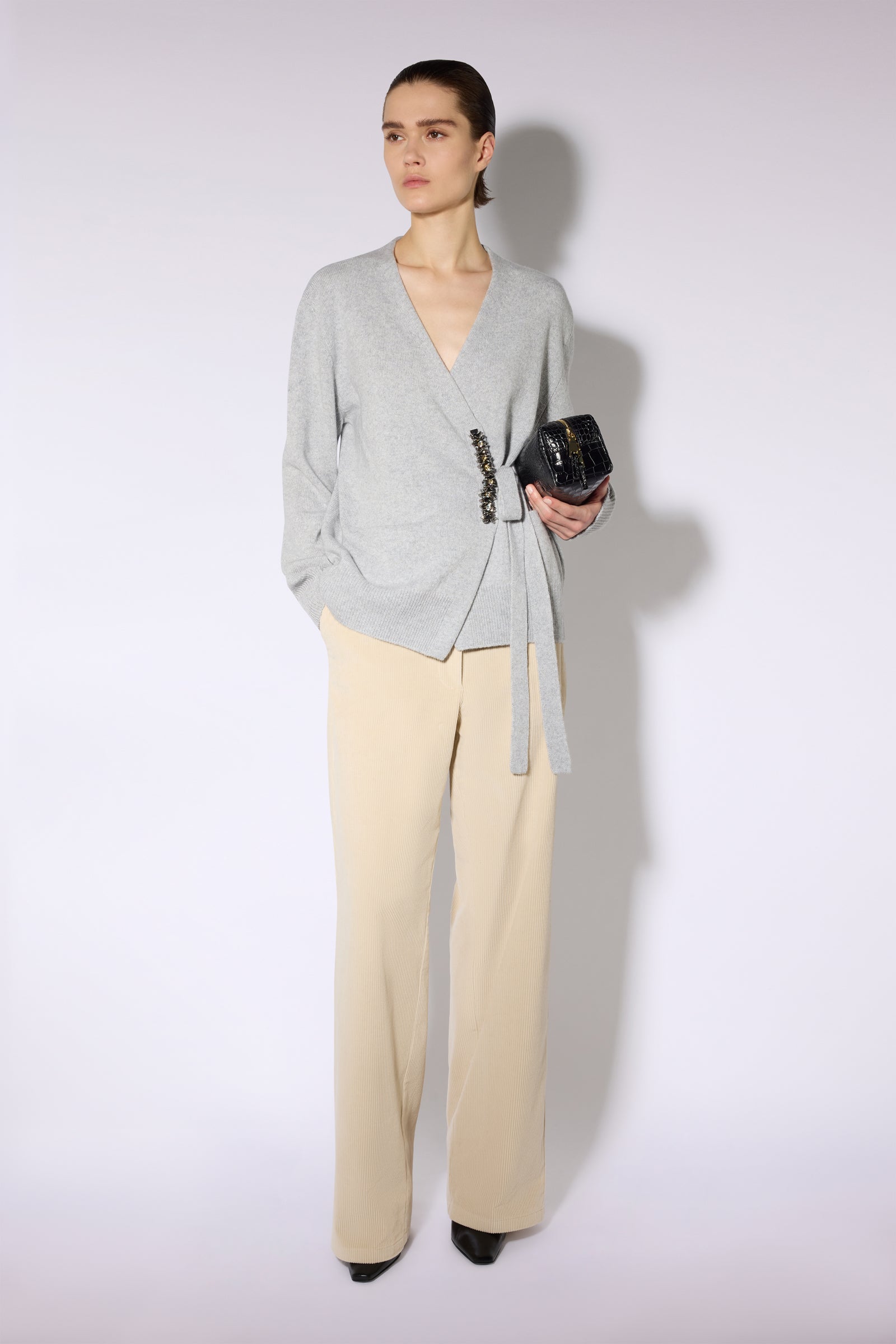Liviana Conti Paris L6WC76 cardigan gris clair maille