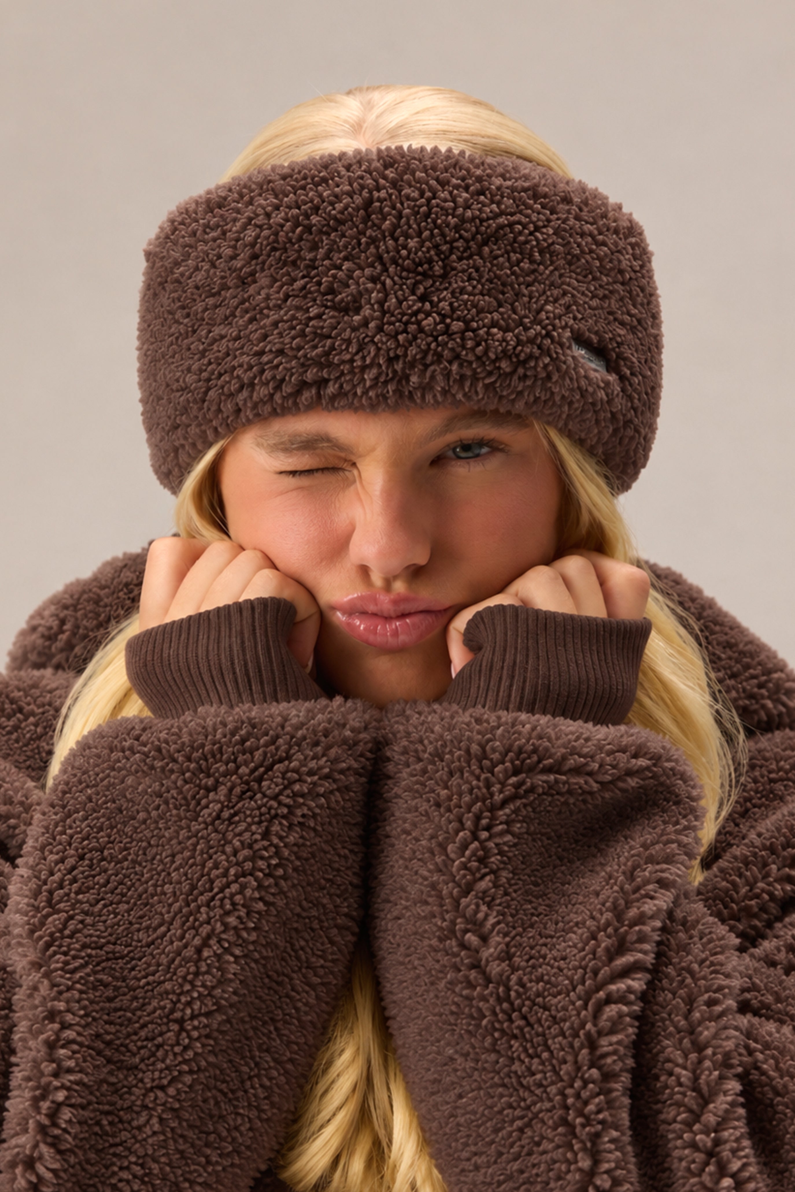 Oh Polly Bo+Tee Teddy Fleece bandeau polaire châtain