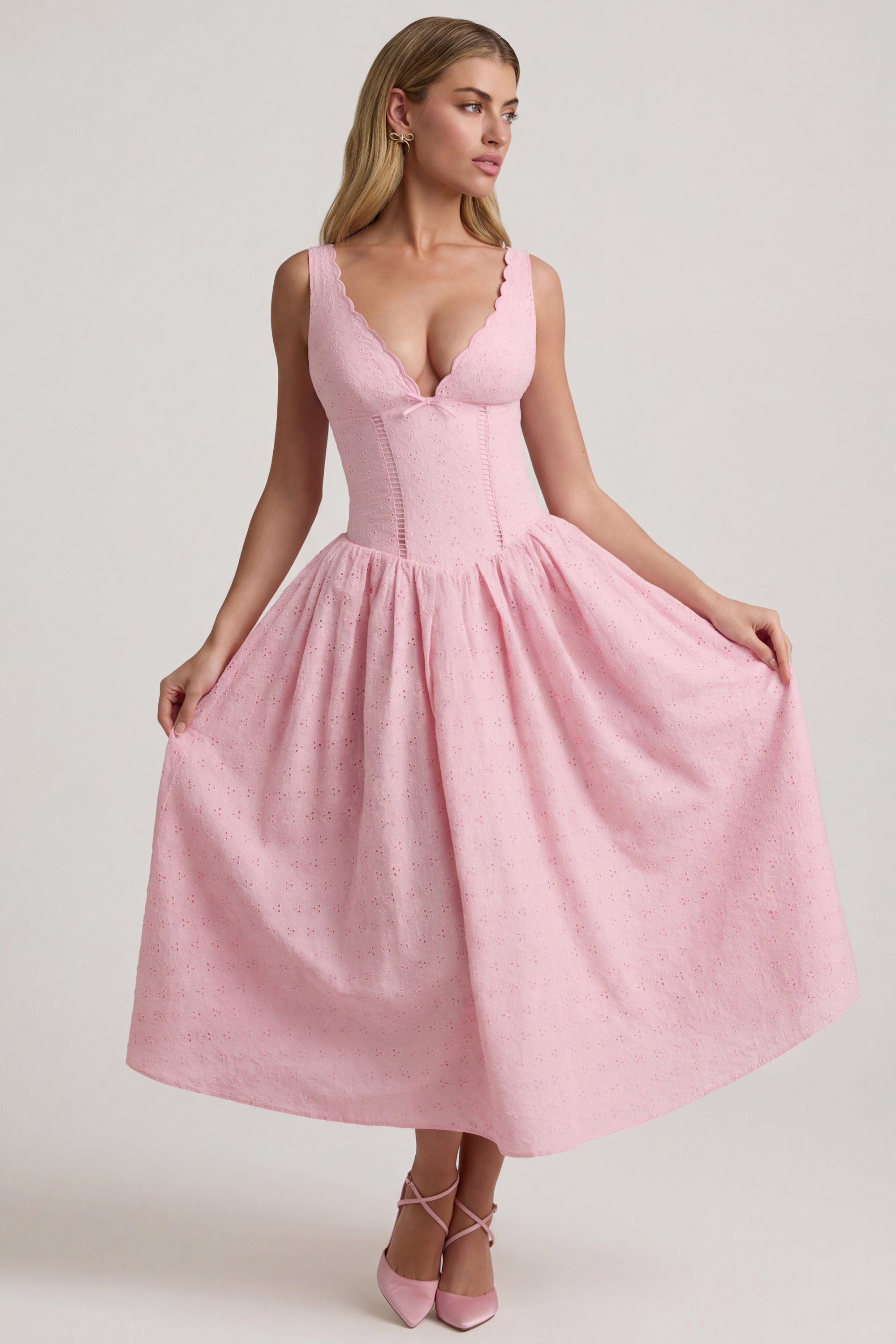 Oh Polly Saidey Broderie Robe mi-longue rose pâle coton