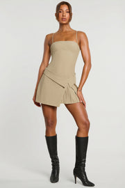 Oh Polly Bruna Mini Robe Taupe - Robe Portefeuille Plissée Twill