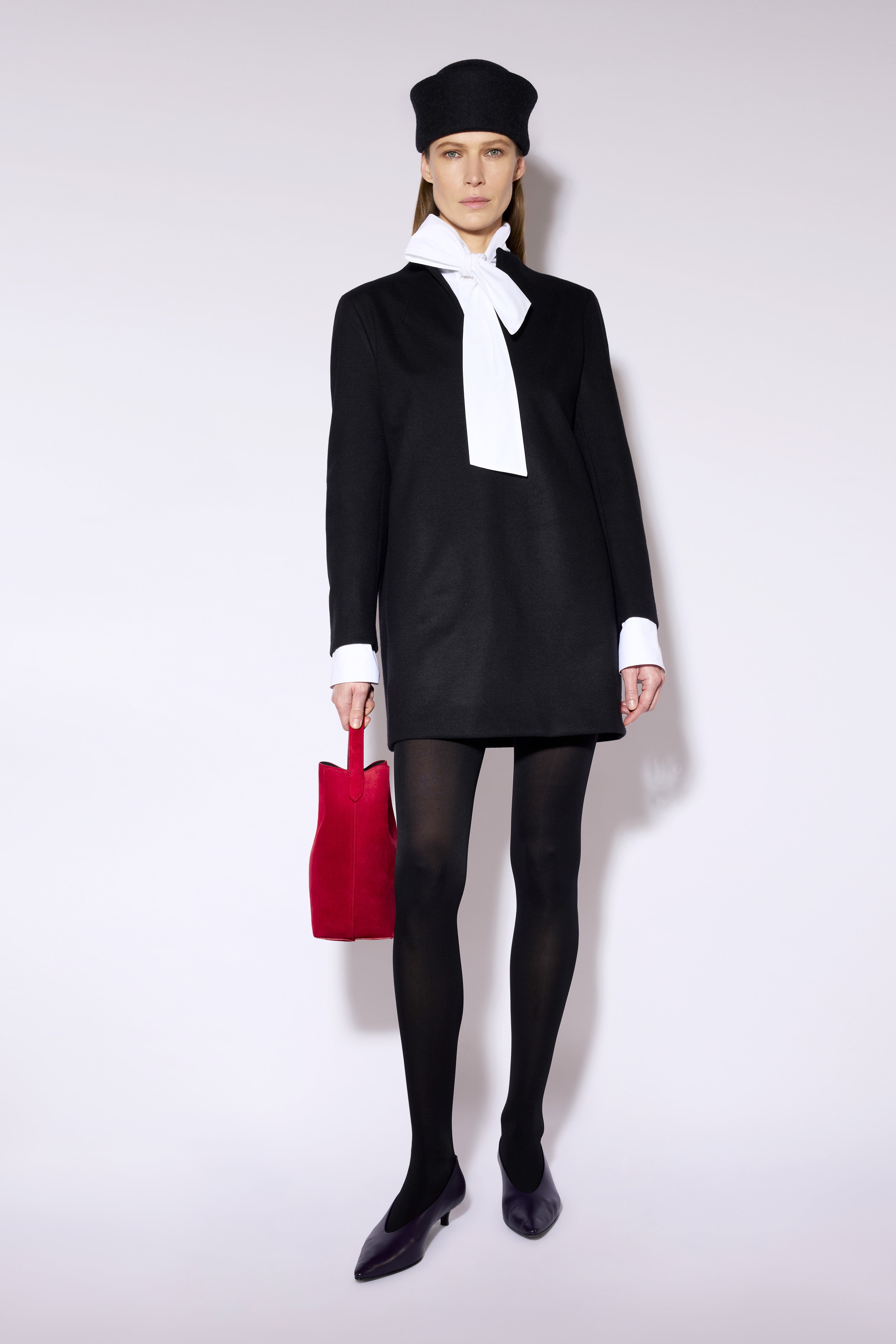 Liviana Conti Lizzie robe mini noire cachemire