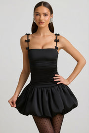 Oh Polly Cirilla Mini Robe noire satin nœud jupe boule