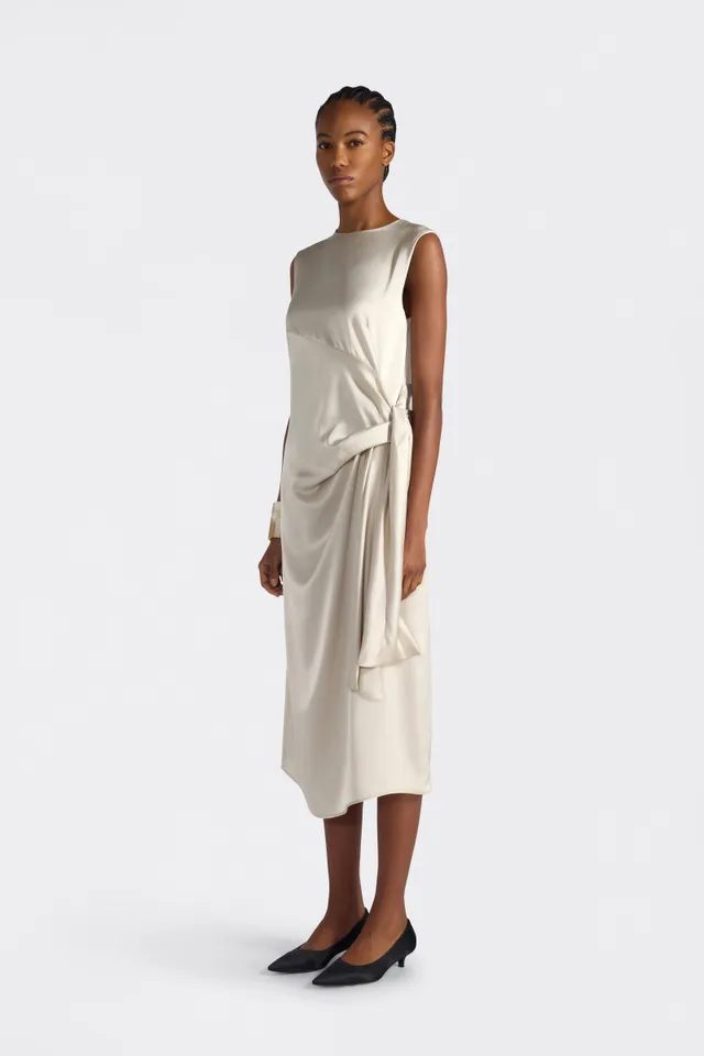 Liviana Conti Annabelle robe midi satin alabastro sans manches