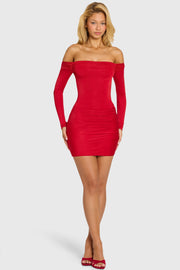 Oh Polly Xael mini robe rouge cerise épaules dénudées jersey