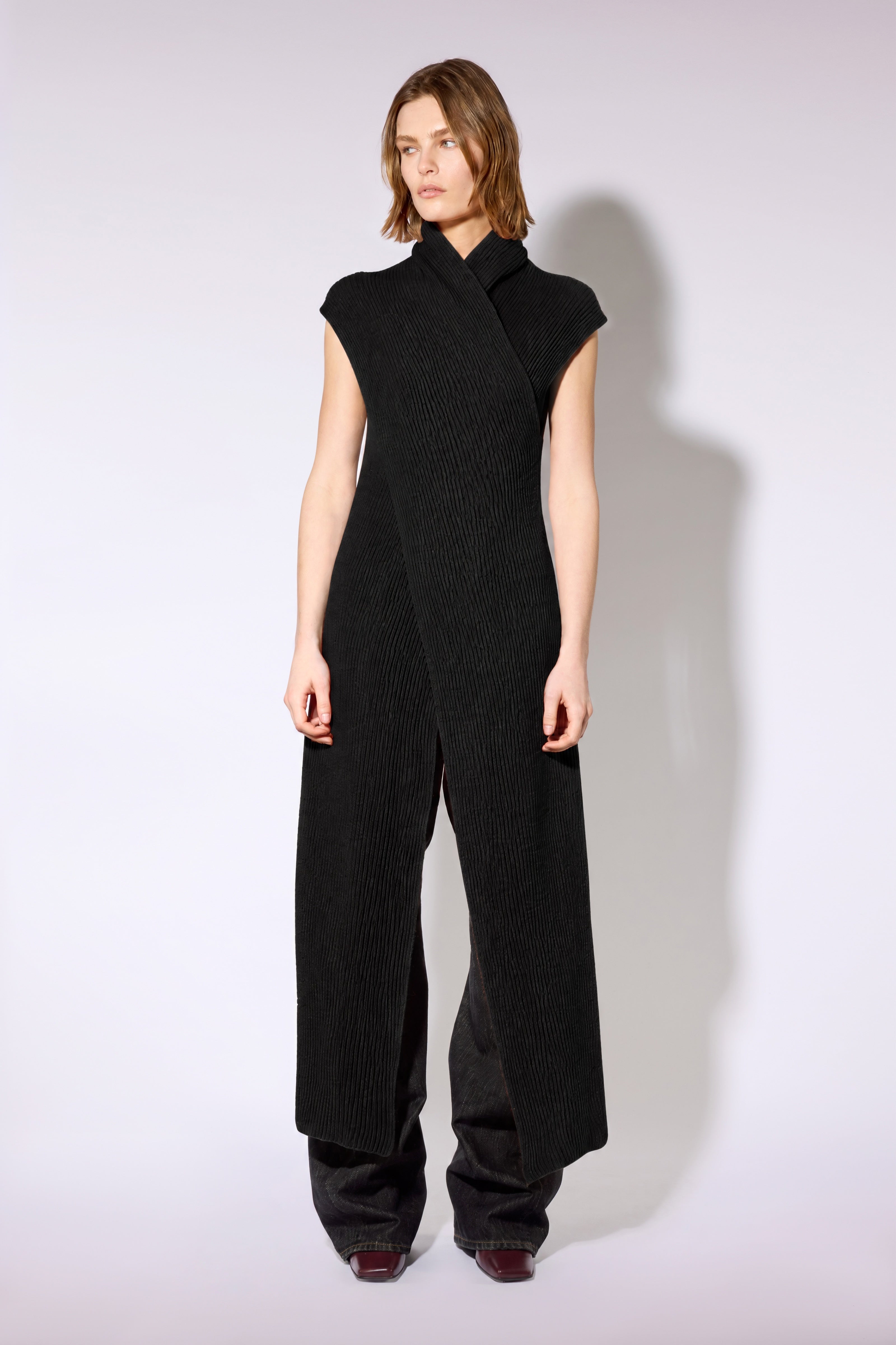 Liviana Conti Akame gilet noir sans manches taille M maille