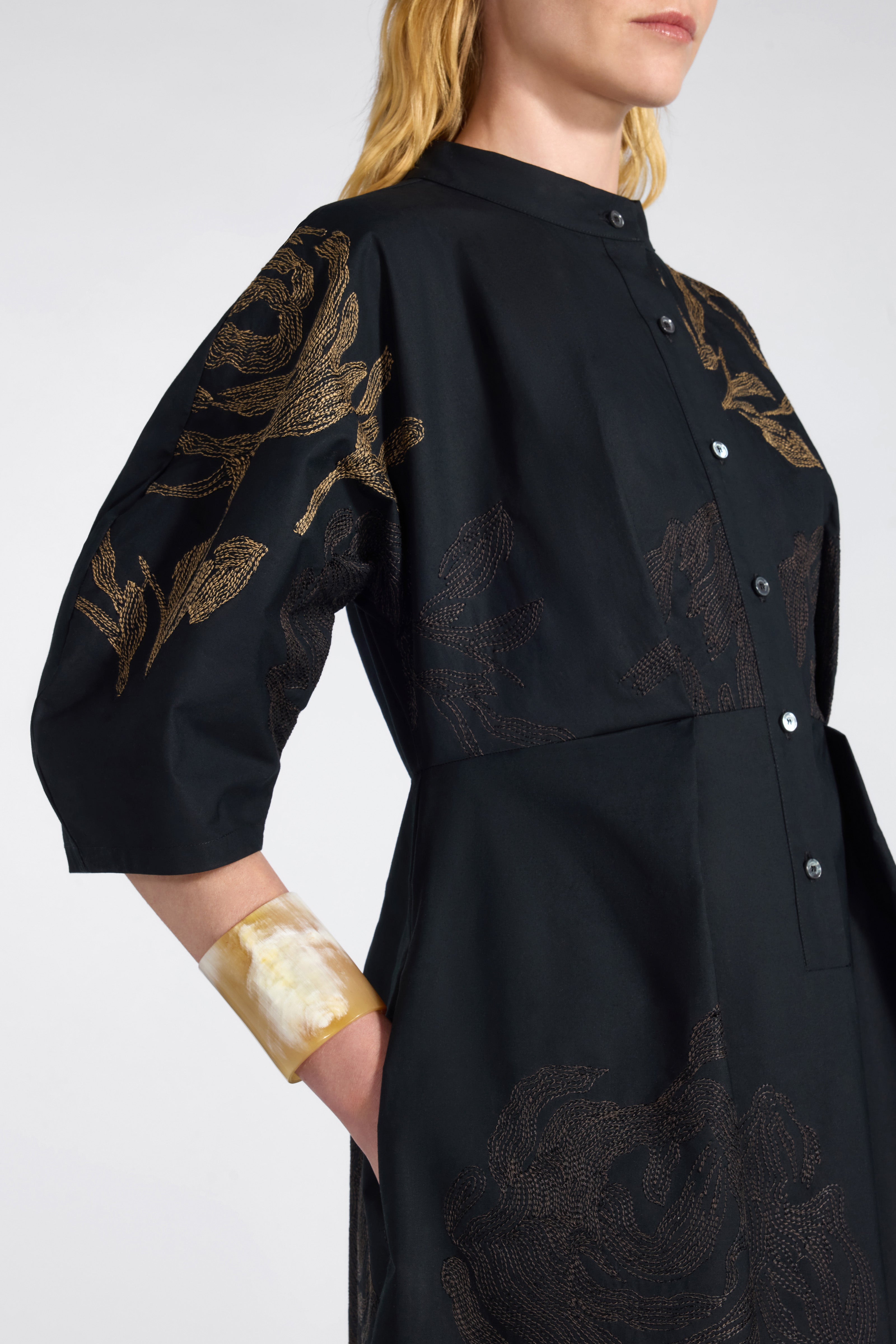 Liviana Conti Arlette robe midi coton brodé 38