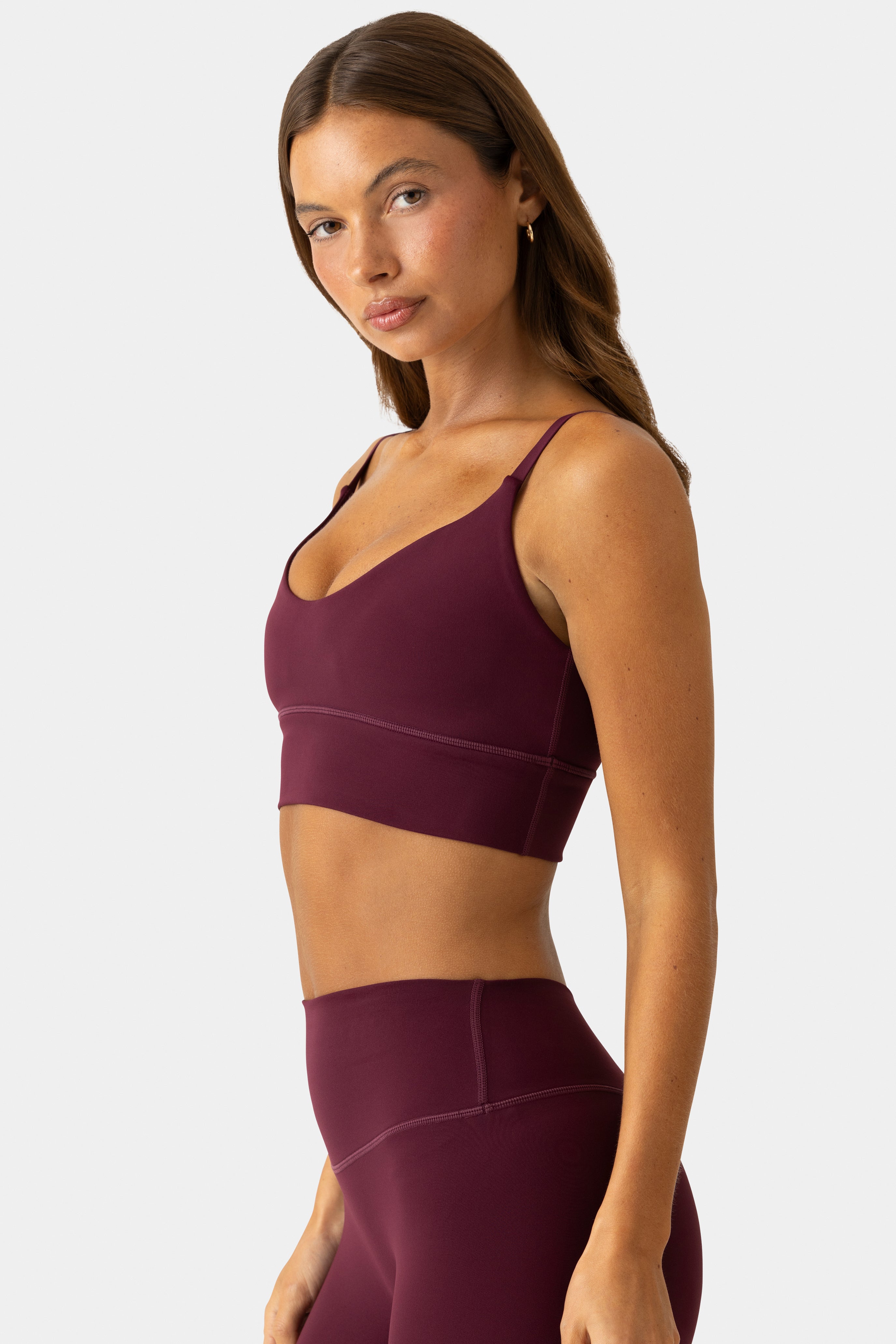 Oh Polly Bo+Tee brassière sport col rond plum stretch