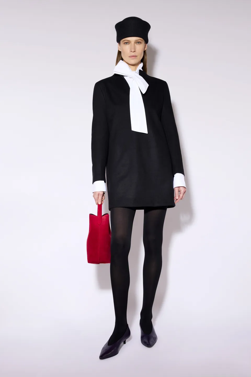 Liviana Conti Lizzie robe mini noire cachemire