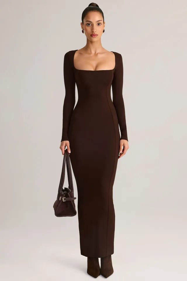Oh Polly Lux robe longue marron col carré moulante