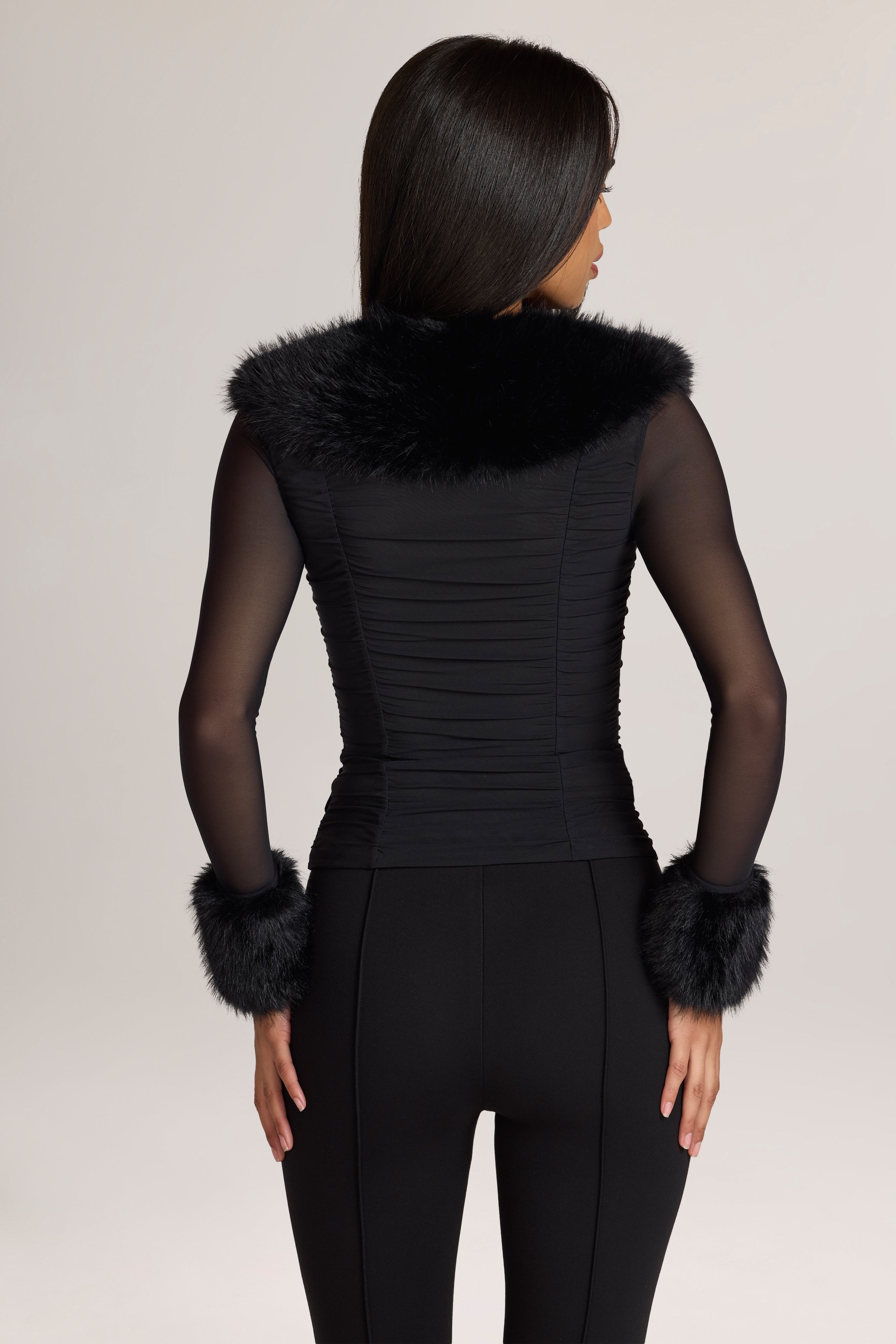 Oh Polly Norrie veste manches longues noire fausse fourrure