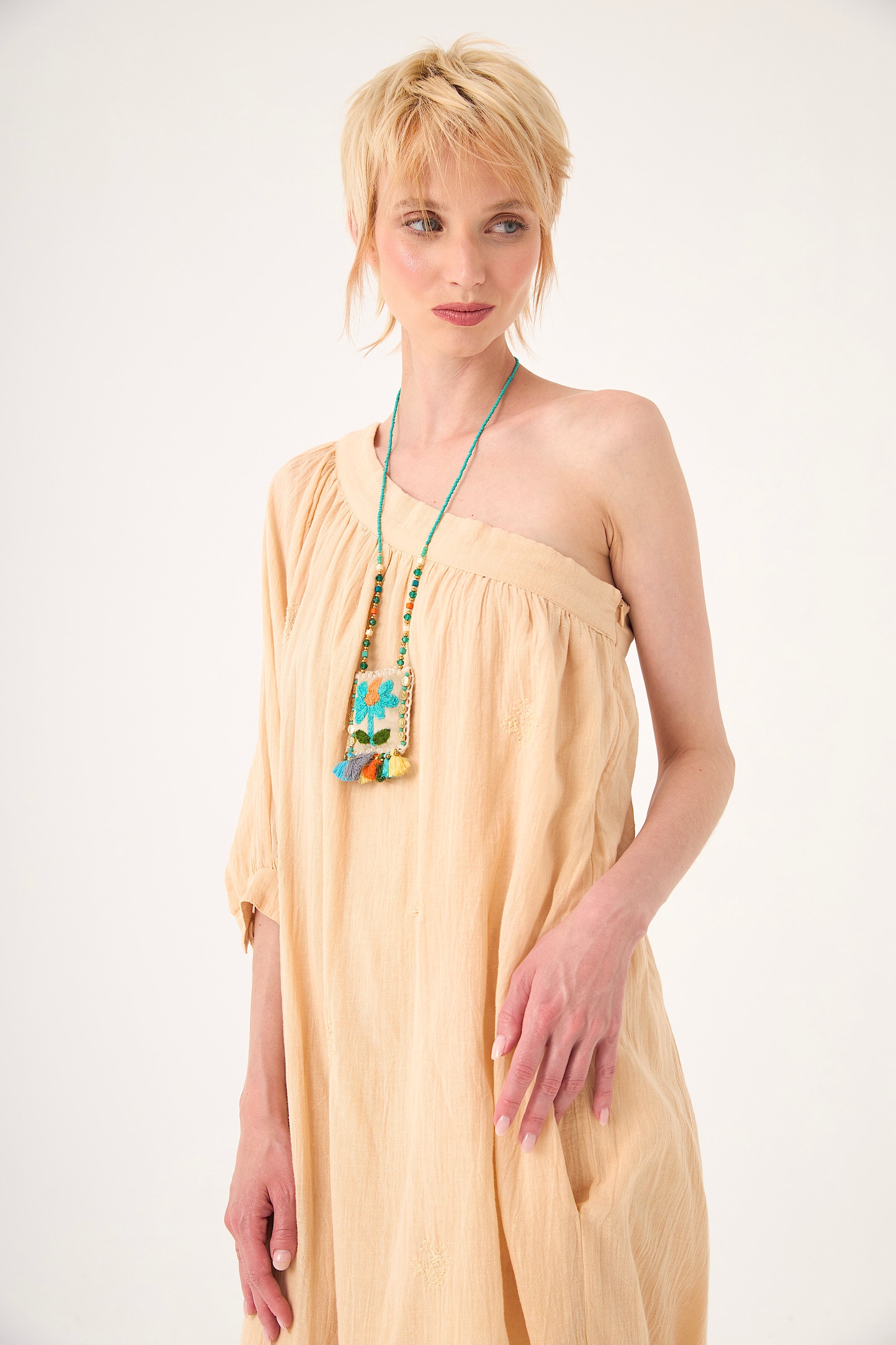 Chicosoleil Nahla robe longue beige sève brodée coton