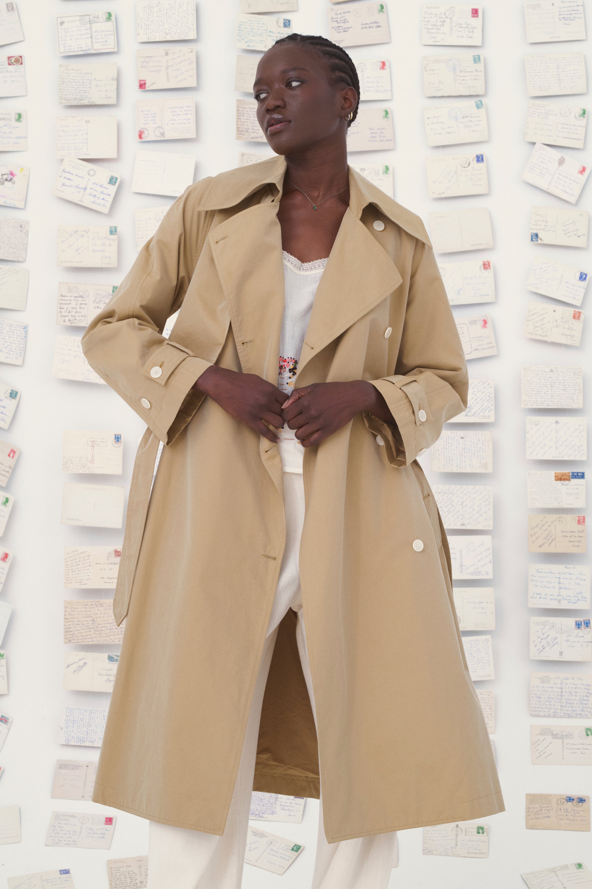 Mii en carte postale Trench Jenny trench La Provence broderie main