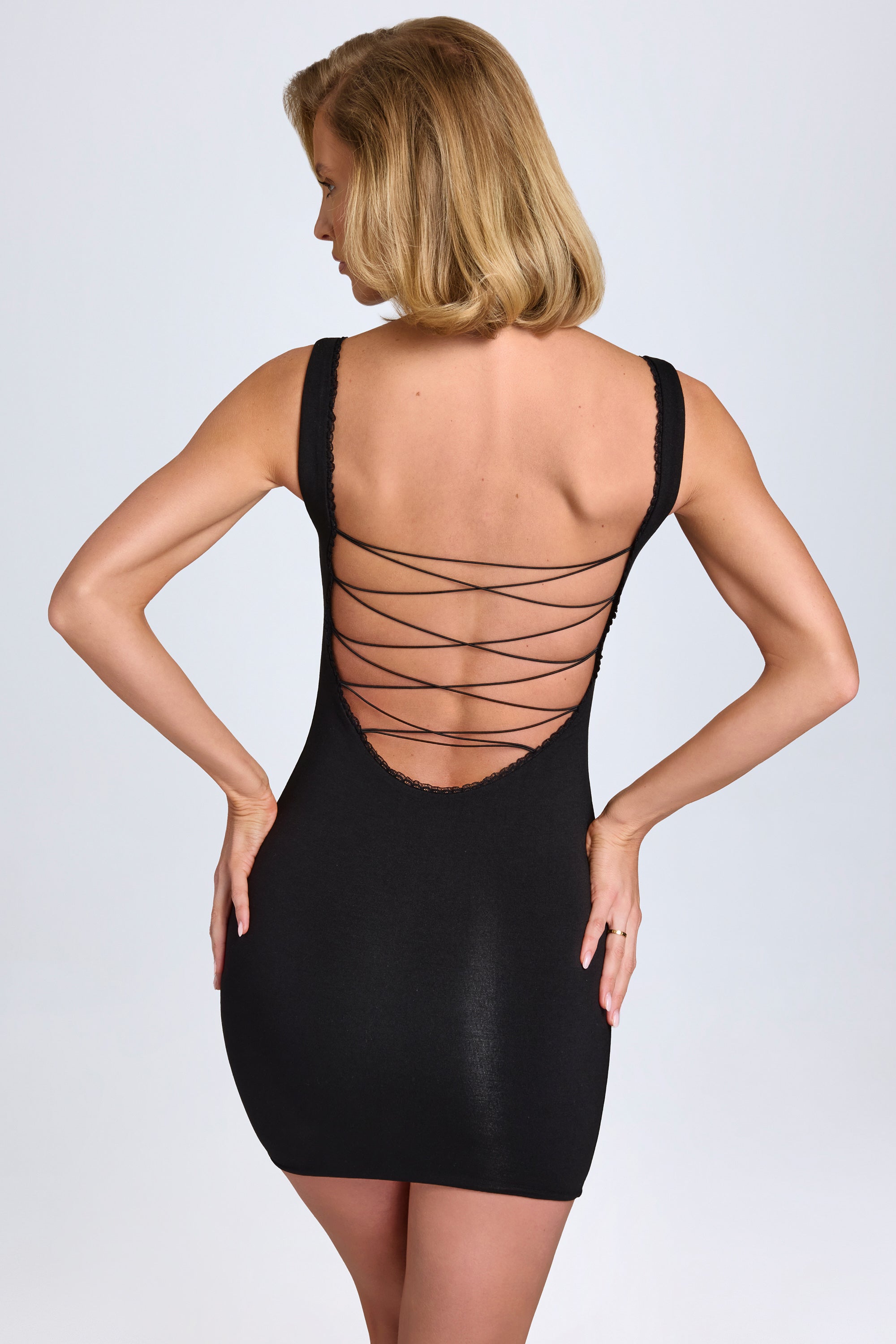 Oh Polly 10652 Aoife mini robe noire modal dentelle
