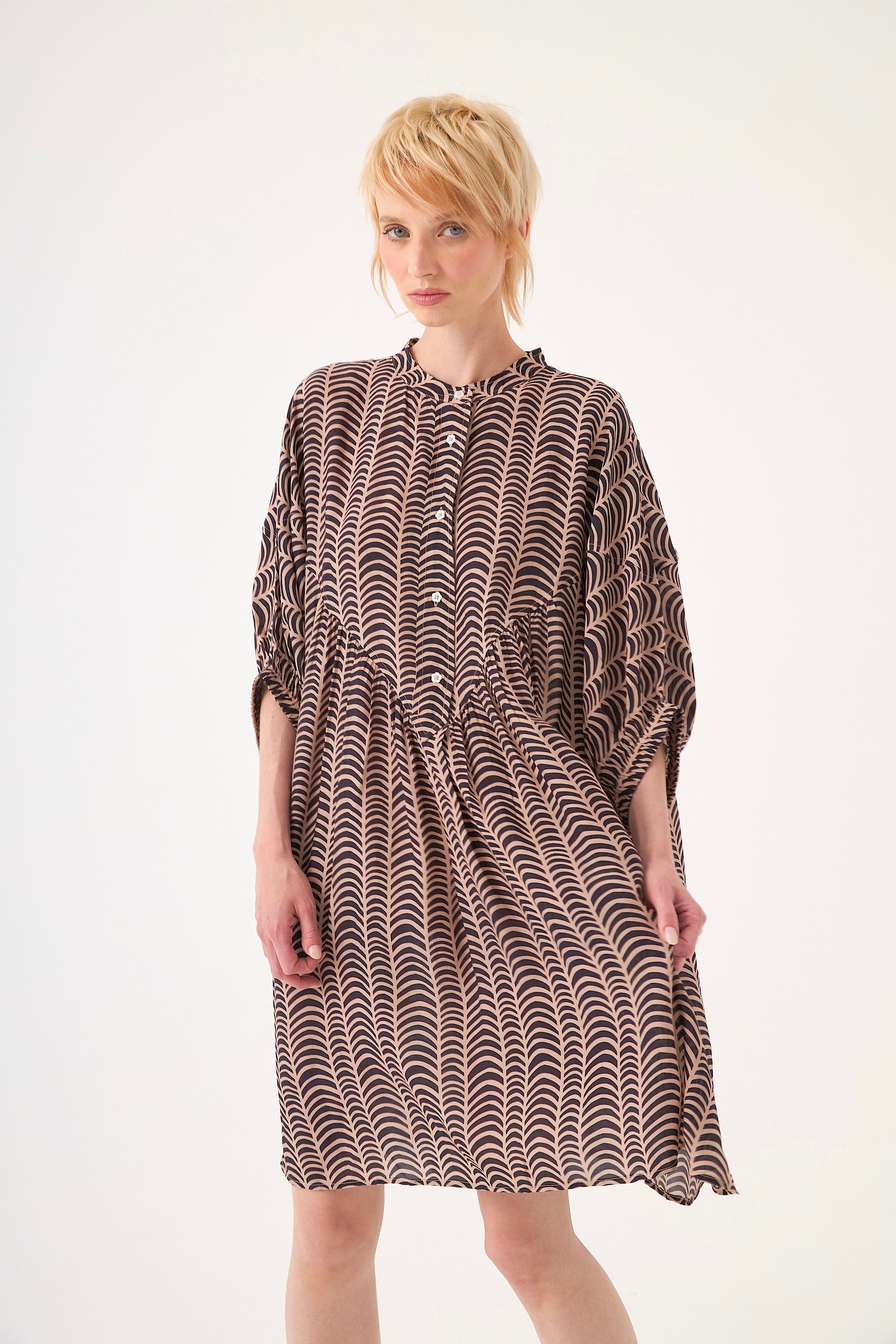CHICOSOLEIL ROBES Robe AGATHE satin viscose sable d'ébène