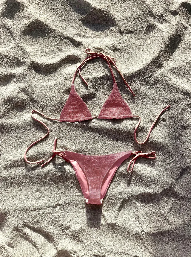 The Ethiquette Maillots Pink gold bikini top haut rose gold